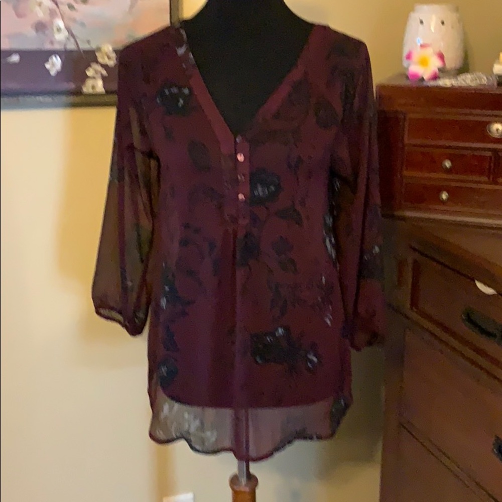 Maurices top